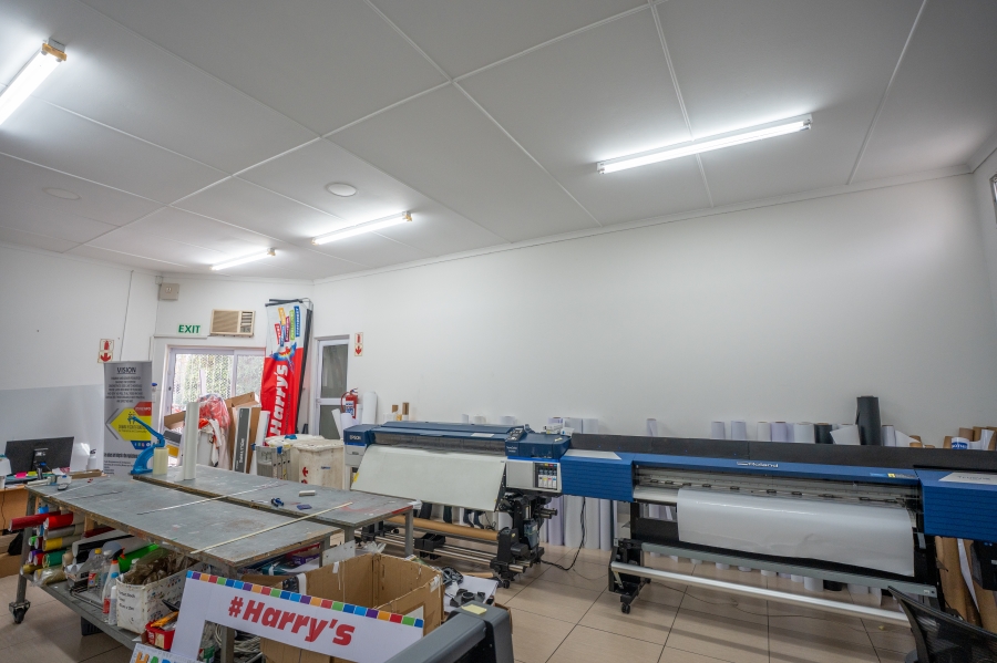 Commercial Property for Sale in Vincent Eastern Cape